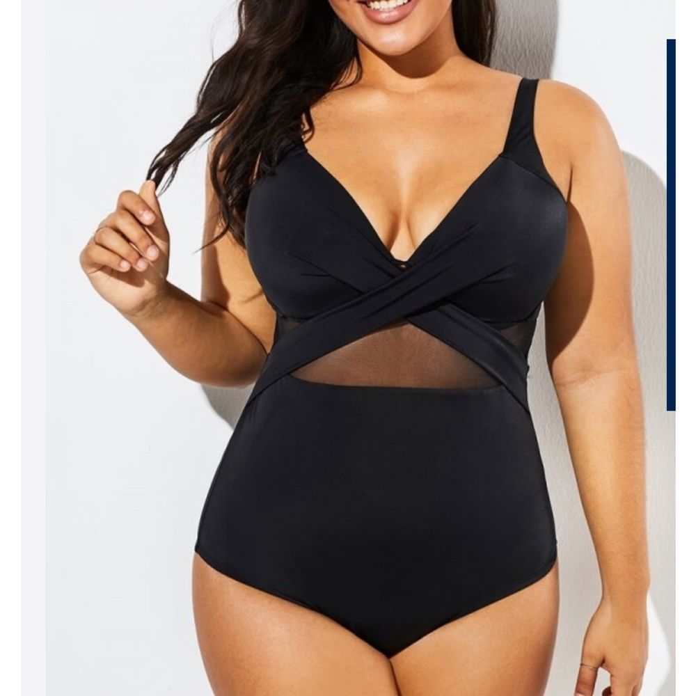 Black One-Piece Swimwear with Sheer Waistband